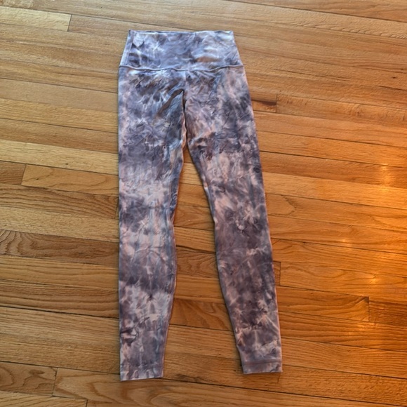 lululemon athletica Pants - Lululemon tie-dye leggings